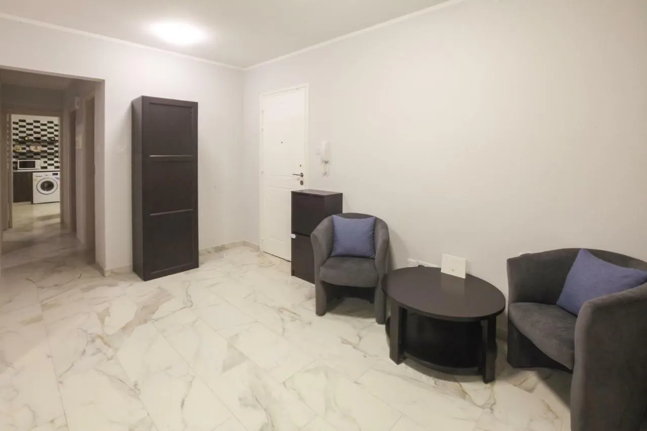 Apart Milton Apartment Larnaca